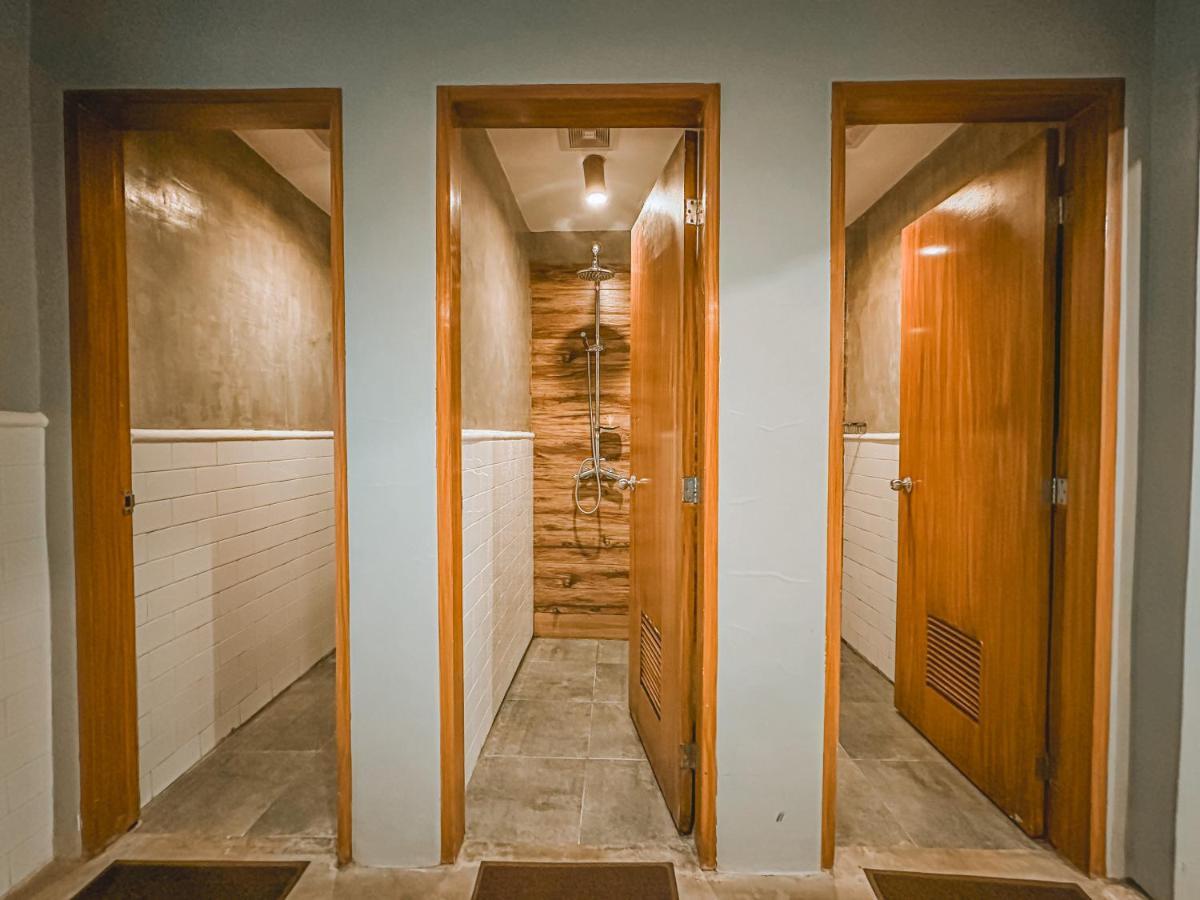 Outpost Hostel - Coron Zewnętrze zdjęcie