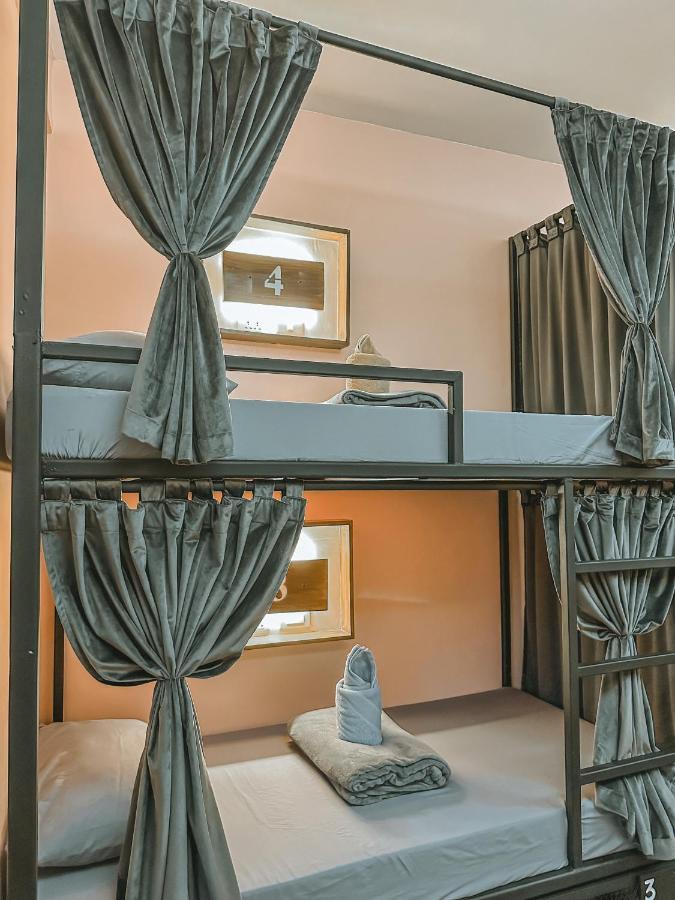 Outpost Hostel - Coron Zewnętrze zdjęcie